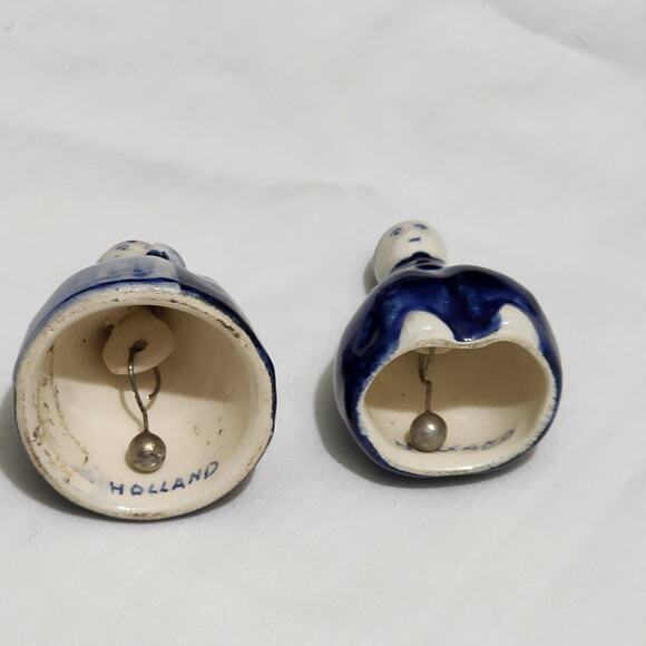 Vintage Hand Painted Holland Bells Blue Ceramic Couple Man Woman 2" Figurines - Picture 6 of 7